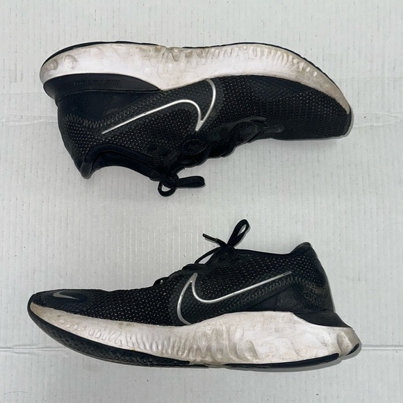 Nike Size 9.5 - Picture 2 of 6